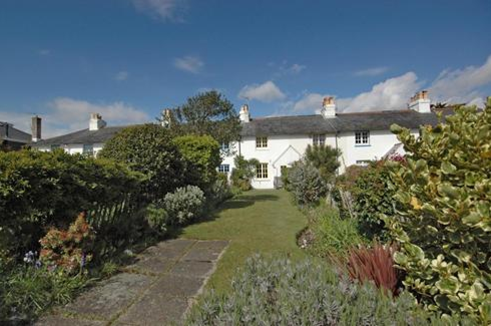 Holiday Lettings, West Wittering 4 Coastguard Cottages Baileys