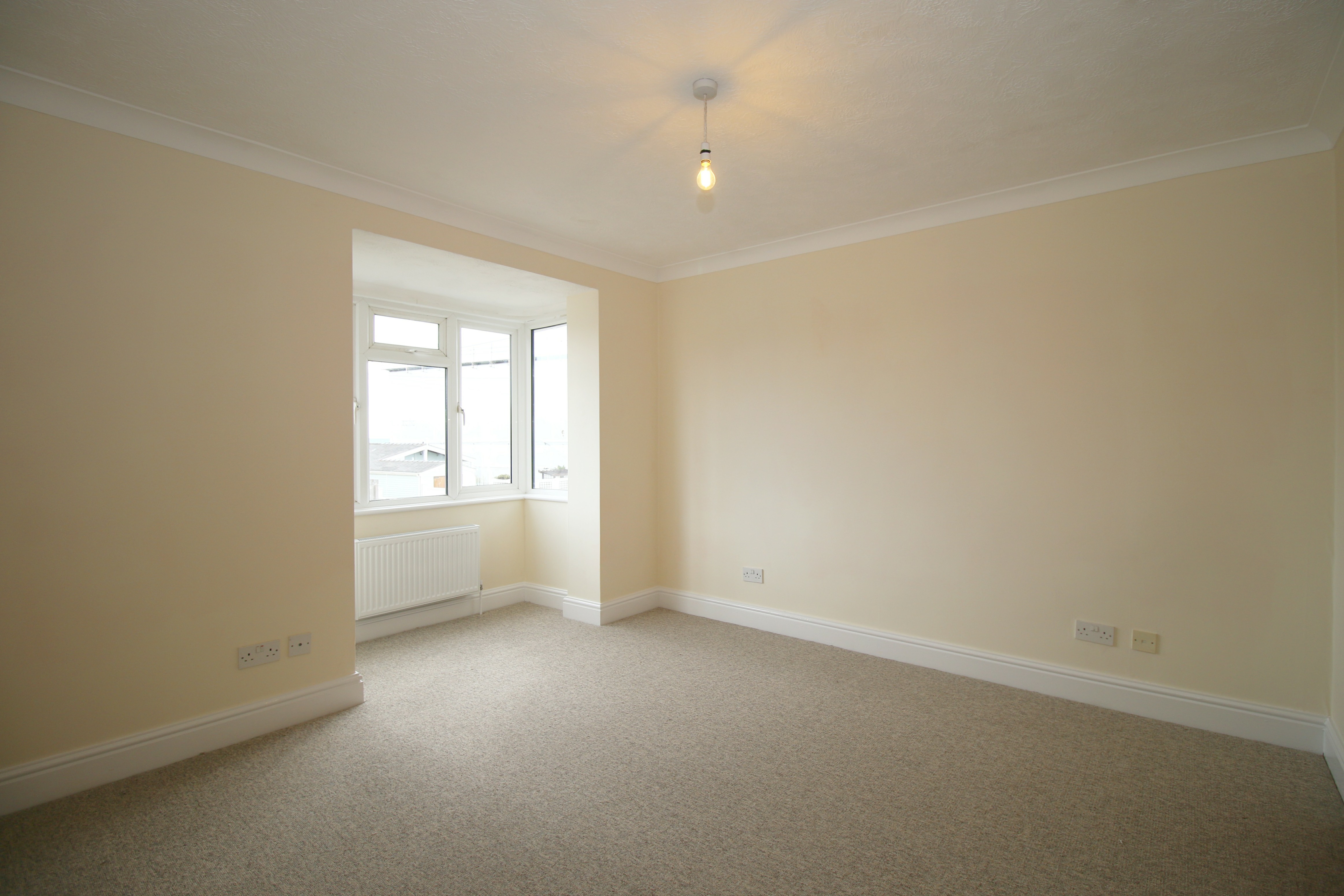 Property to Let, West Wittering 24 Marine Drive Baileys Estate Agent