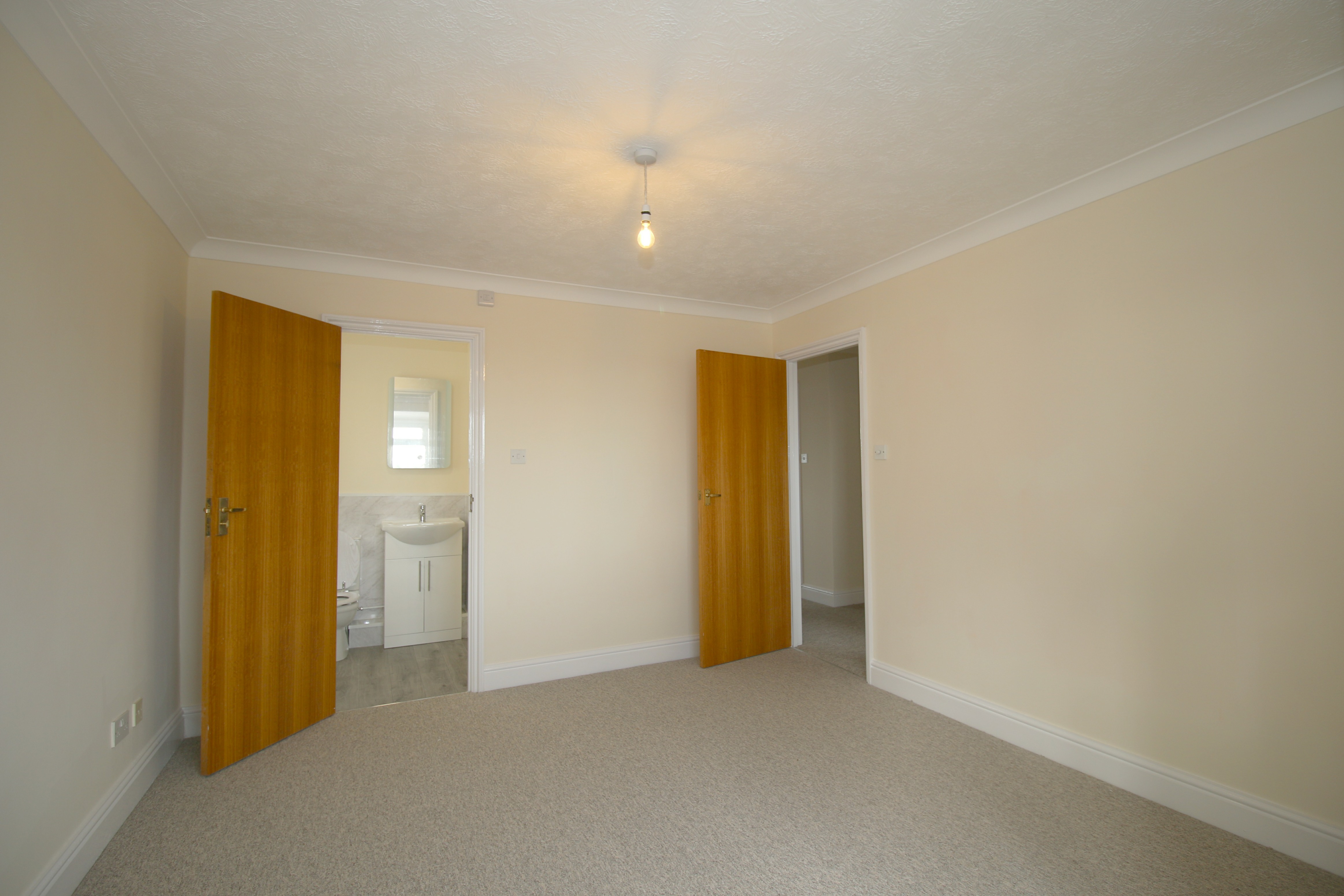 Property to Let, West Wittering 24 Marine Drive Baileys Estate Agent