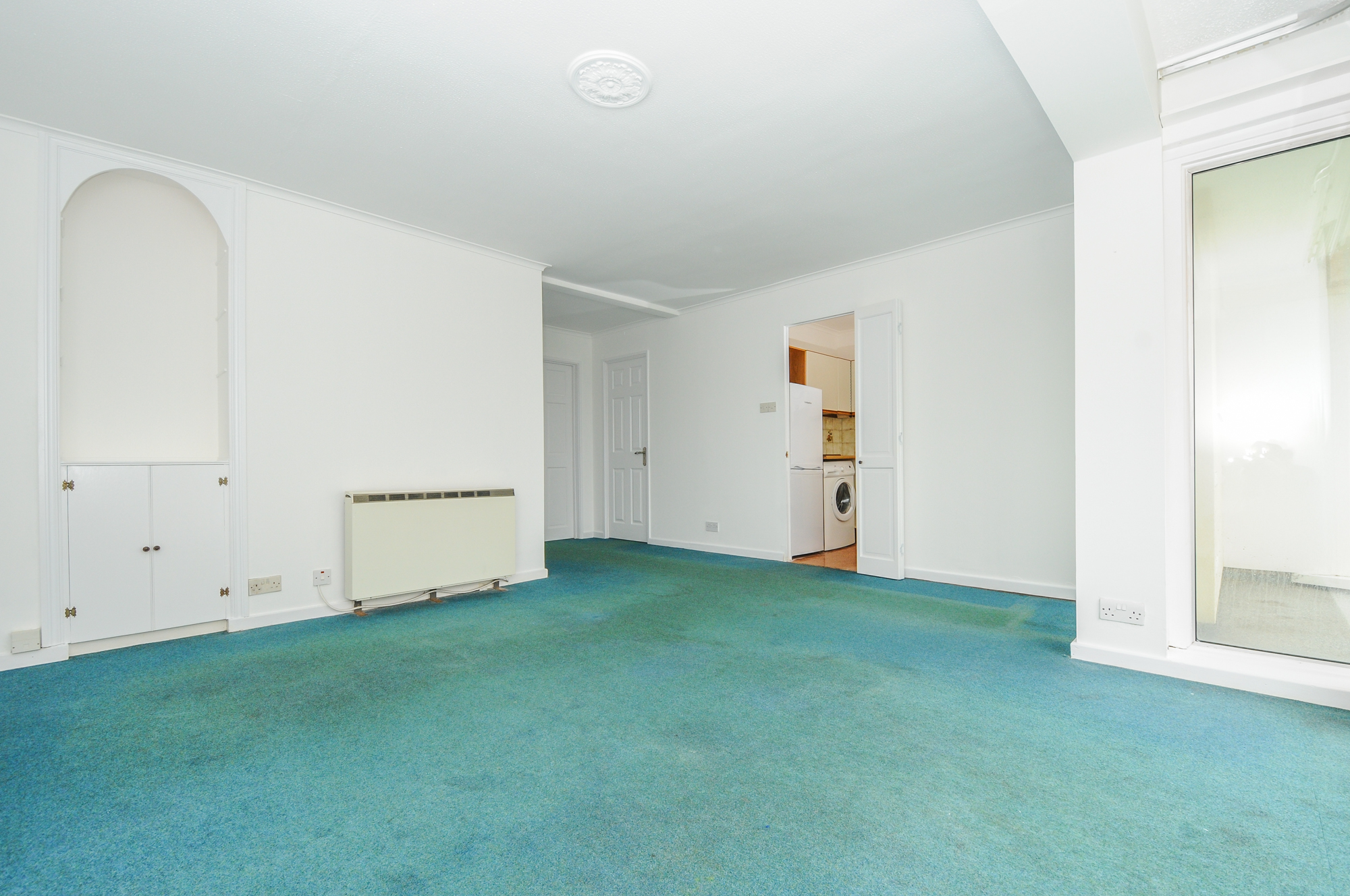 Property for Sale, East Wittering 23 Seagate Court Baileys Estate Agent