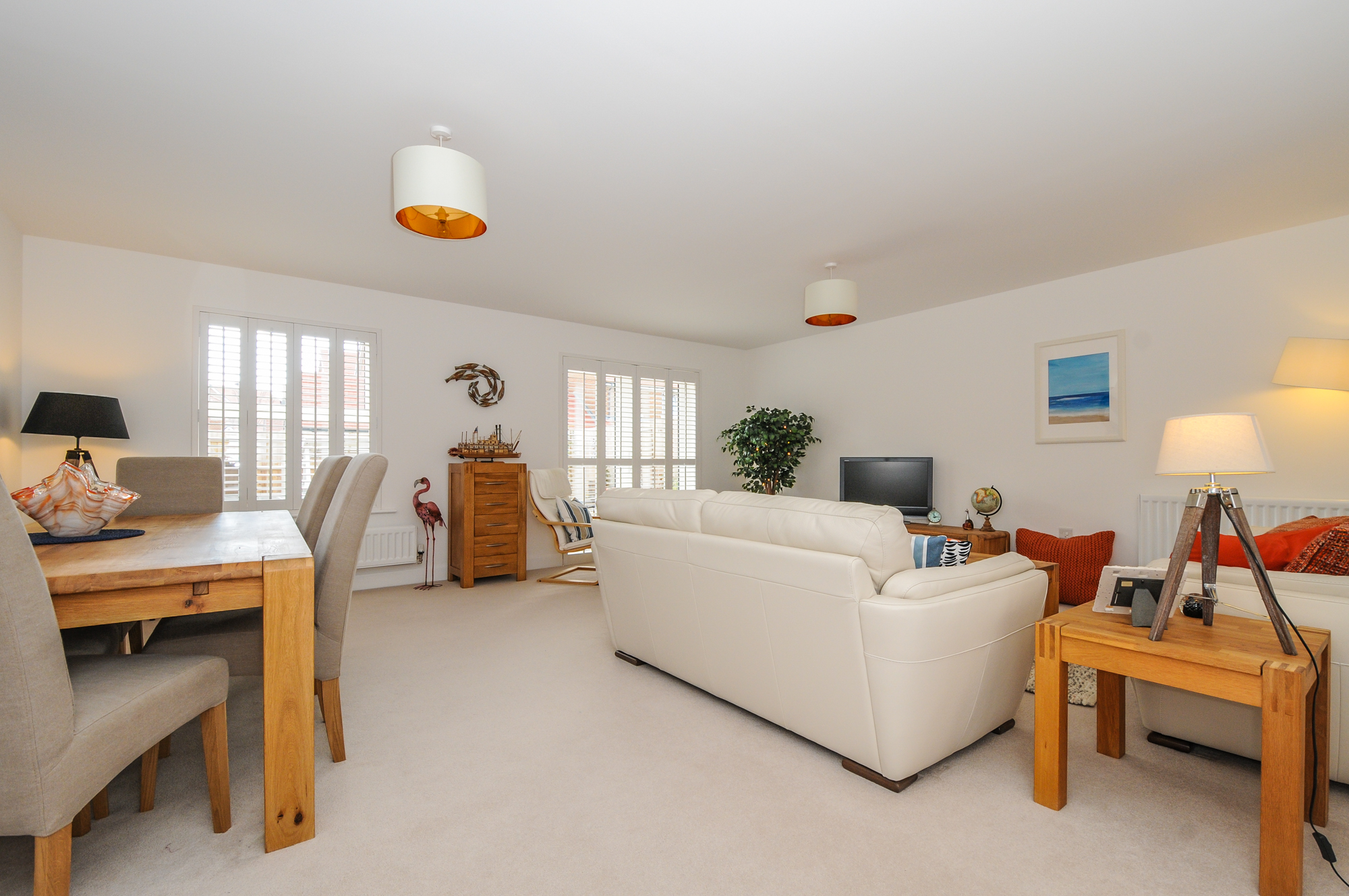 Property for Sale, Bracklesham Bay 18 Rowan Way Baileys Estate Agent