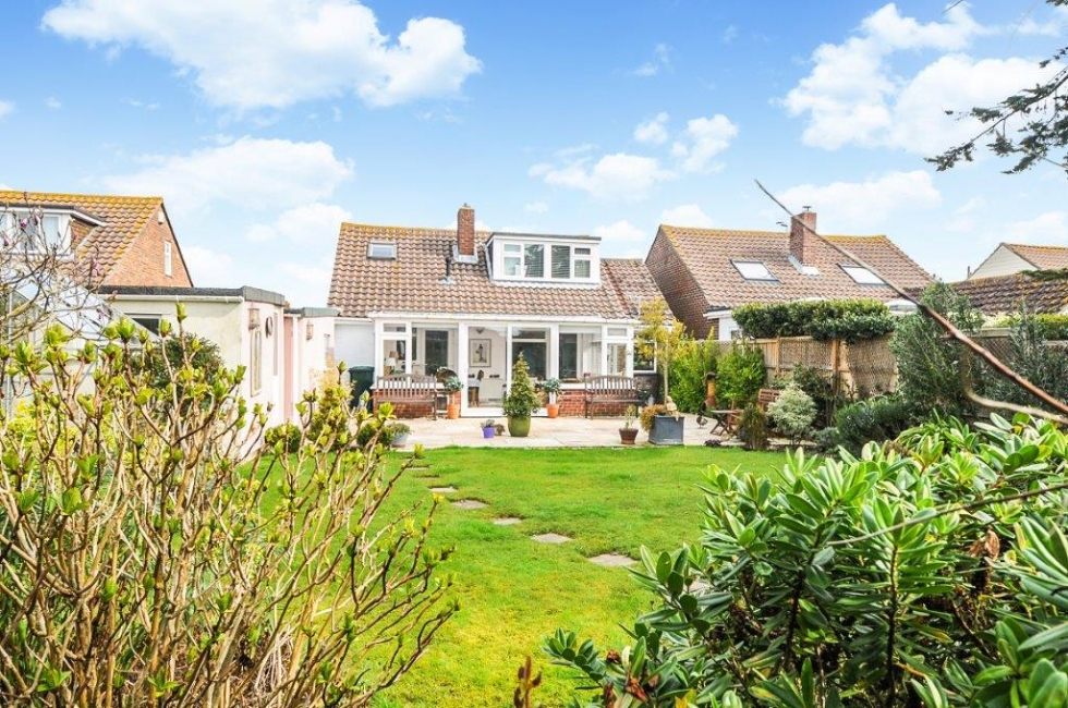 Property for Sale, West Wittering 9 Howard Avenue Baileys Estate Agent
