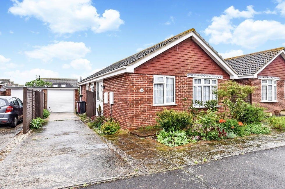 Property for Sale, West Wittering 15 Cambridge Avenue Baileys Estate
