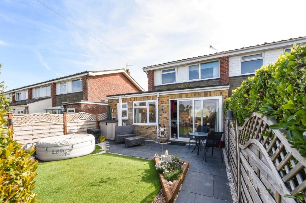 Property for Sale, East Wittering 14 Downview Close Baileys Estate Agent