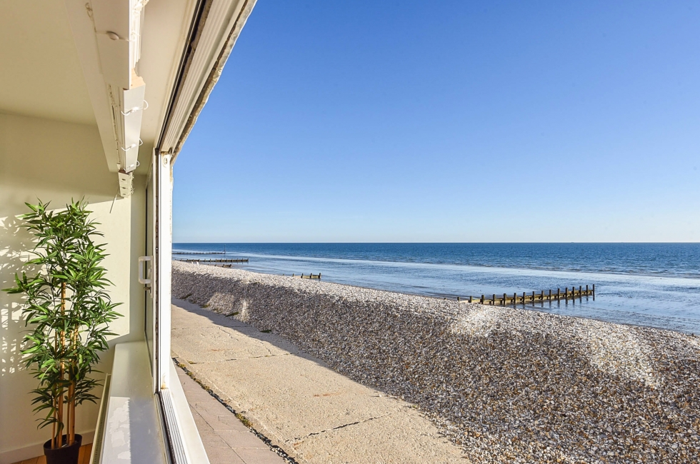 Holiday Lettings, Bracklesham Bay: 65 Marineside | Baileys ...