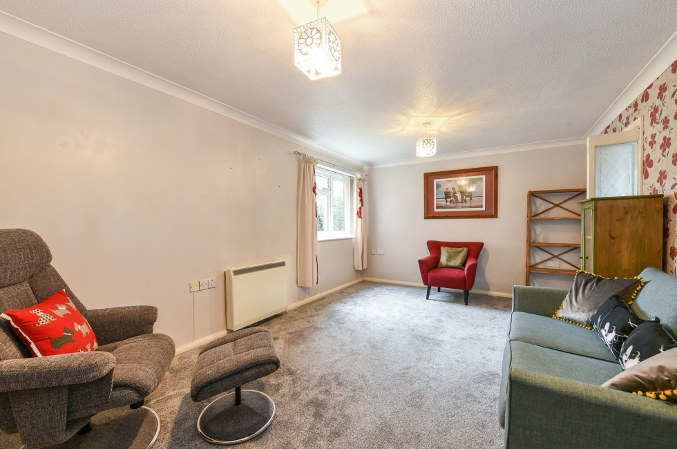 Property for Sale, East Wittering 34 Windmill Court Baileys Estate Agent