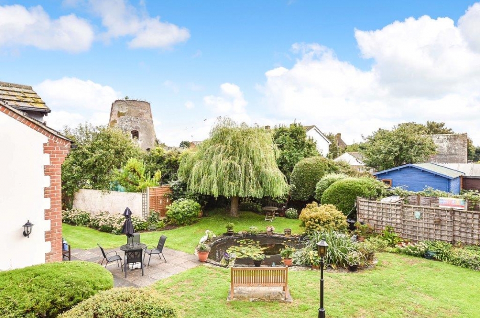 Property for Sale, East Wittering 47 Windmill Court Baileys Estate Agent