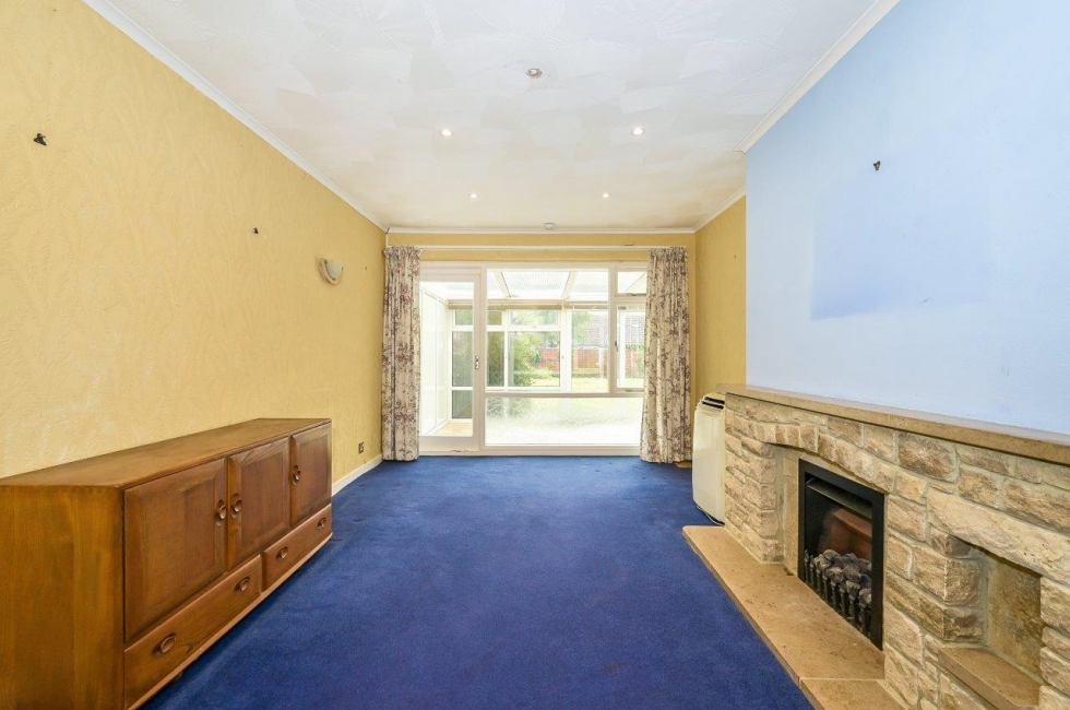 Property for Sale, Bracklesham Bay 10 Clappers Lane Baileys Estate Agent