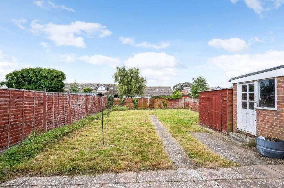 Property for Sale, Bracklesham Bay 10 Clappers Lane Baileys Estate Agent